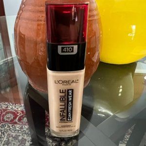 L'Oreal Paris Infallible Fresh Wear 24 Hr Liquid Foundation Makeup, 410 Ivory